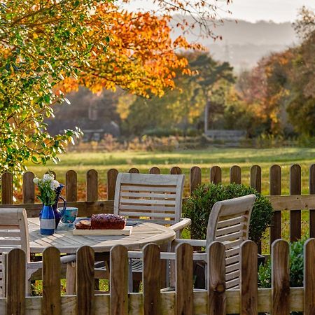 Garden Flat Near Goodwood With Stunning Views Appartement Petersfield Buitenkant foto