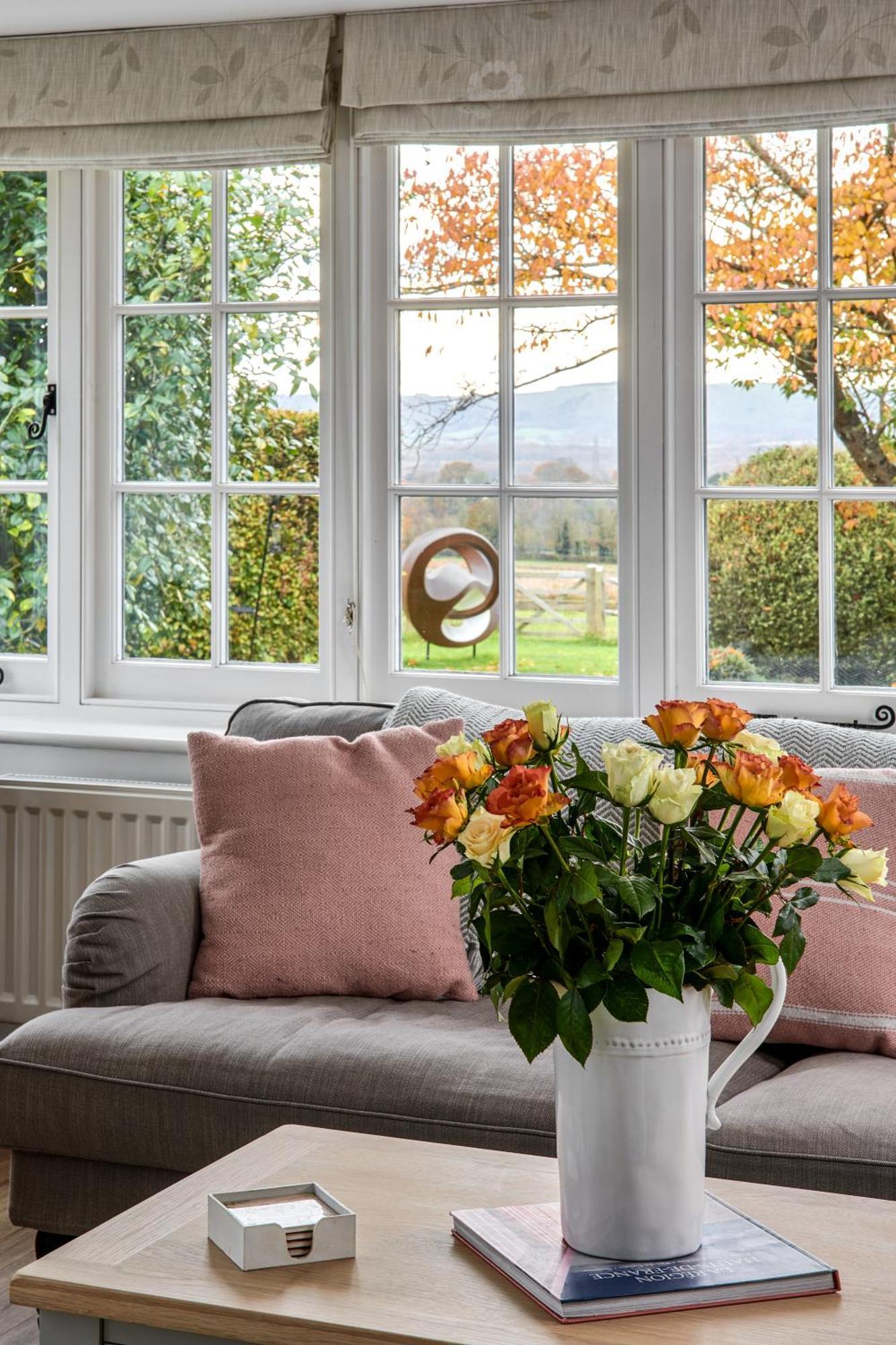 Garden Flat Near Goodwood With Stunning Views Appartement Petersfield Buitenkant foto
